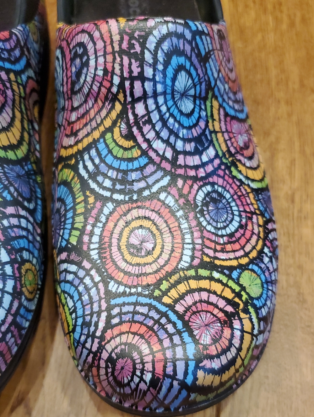 CROCS Neria Pro II Graphic Mosaic Print Dual Comfort Work Clogs Womens 9 - Picture 5 of 11